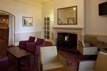 Tong  Holiday Inn